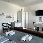 アパート Seeapartment Southbeach Mit Terrasse Und Seezugang Sekirn