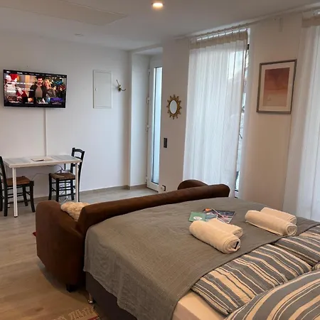 Seeapartment Southbeach Mit Terrasse Und Seezugang * Sekirn
