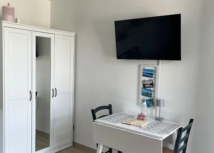 Seeapartment Southbeach Mit Terrasse Und Seezugang Sekirn